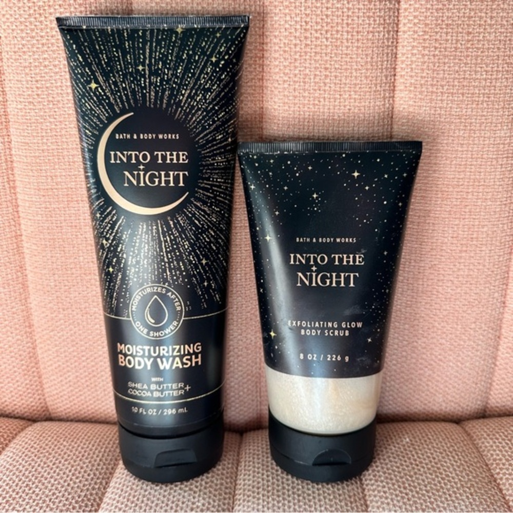 Bath & Body Works Into the Night Body Wash and Scrub Set